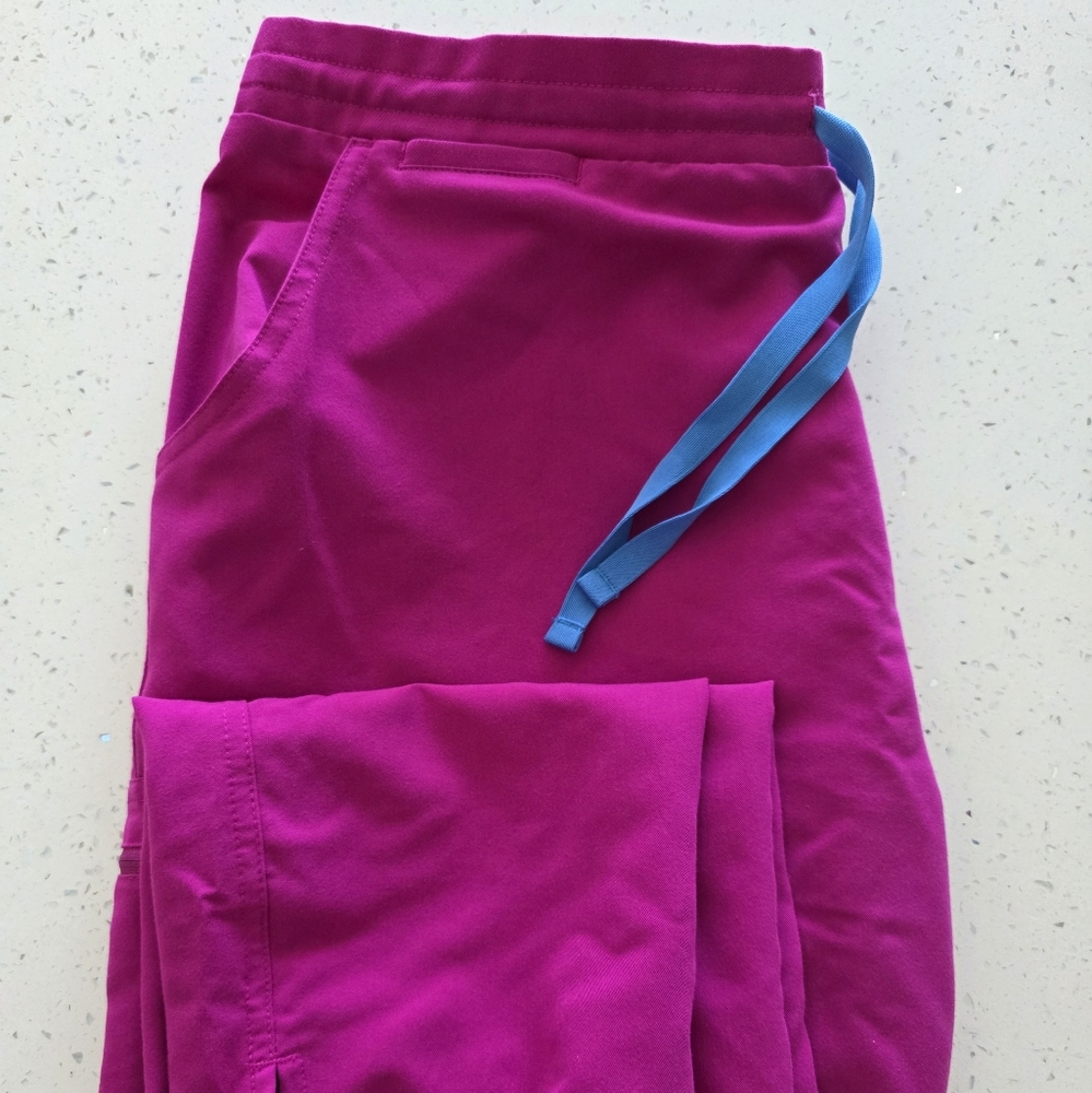 Figs Raspberry Sorbet Straight Scrub Bottoms